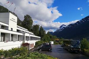 Olden Fjordhotel